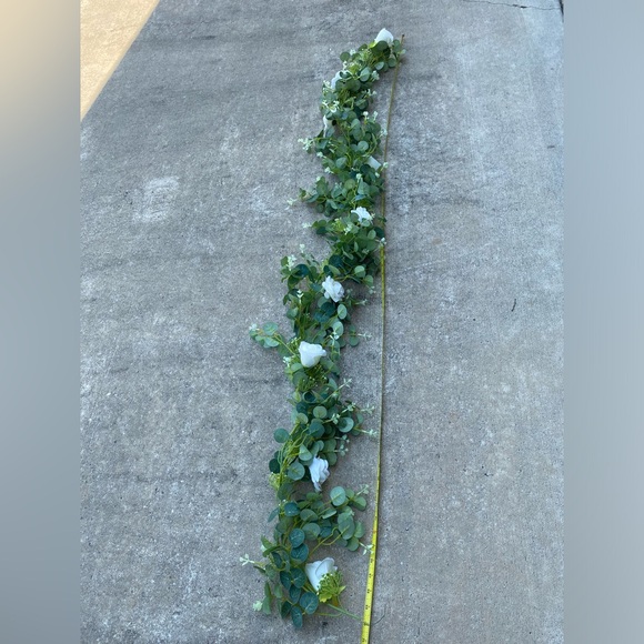 Artificial Garland - Picture 2 of 7